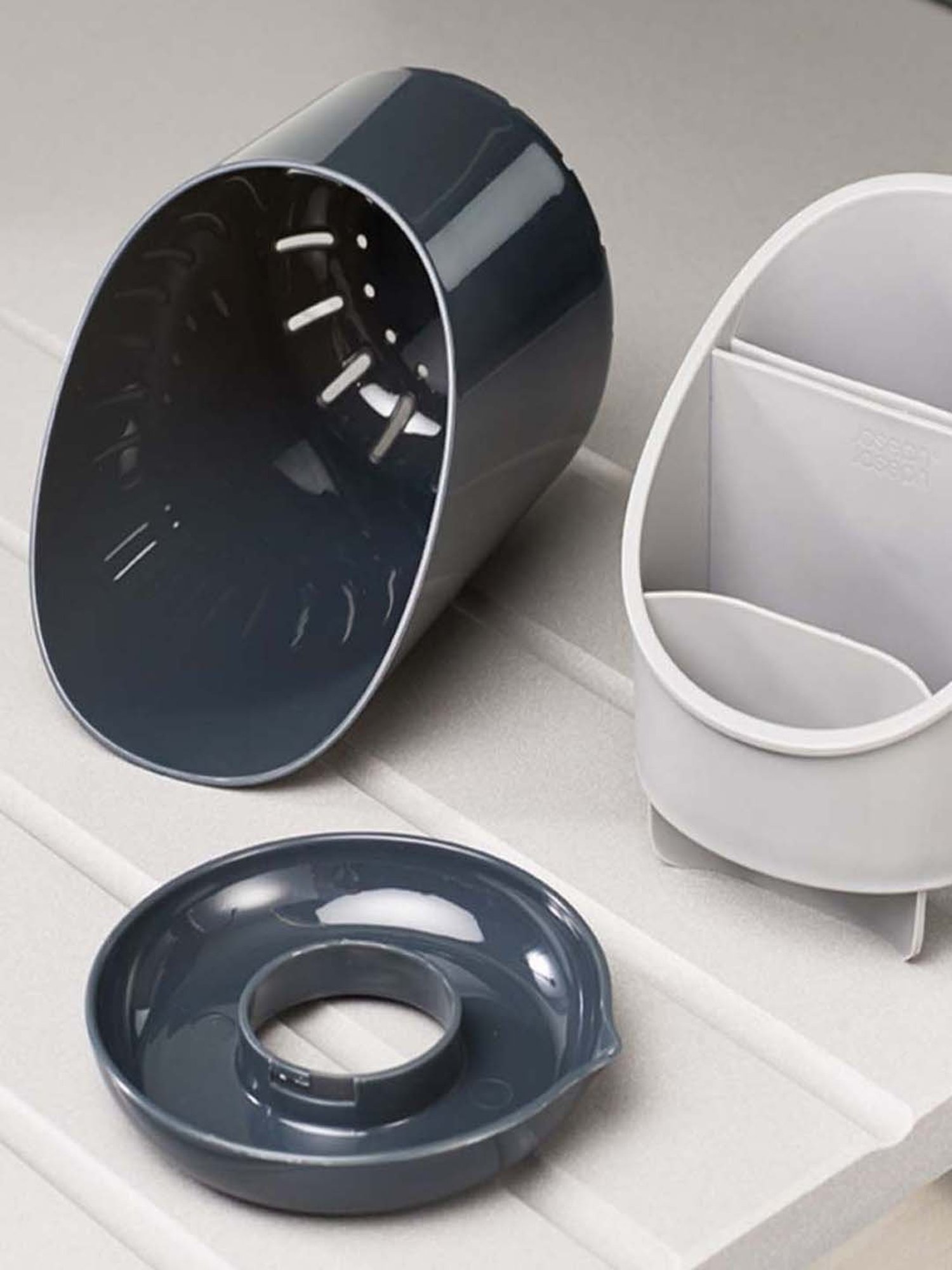 JOSEPH JOSEPH Grey Polypropylene Dock Cutlery Drainer - Set of 1