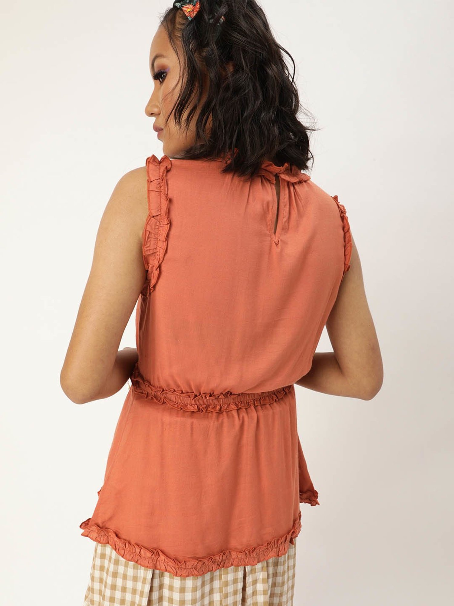 QUIERO Rust Embroidered Top