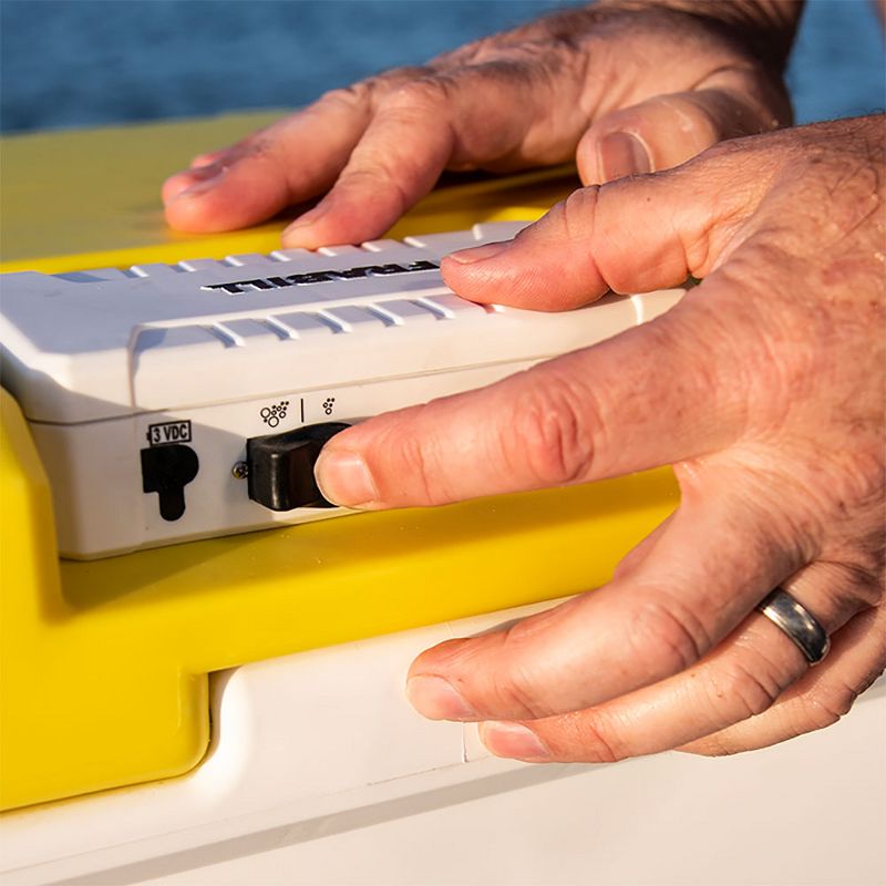 Frabill FRBBA219 19 Quart Capacity Heavy Duty Organizing Magnum Tackle Box Bait Station with 2 Speed Water Resistant Battery Powered Aerator