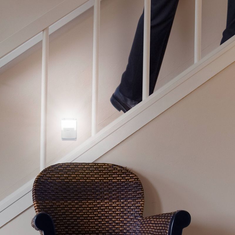 General Electric 100 Lumens LED Half Cup Sensing Dimmable Light White