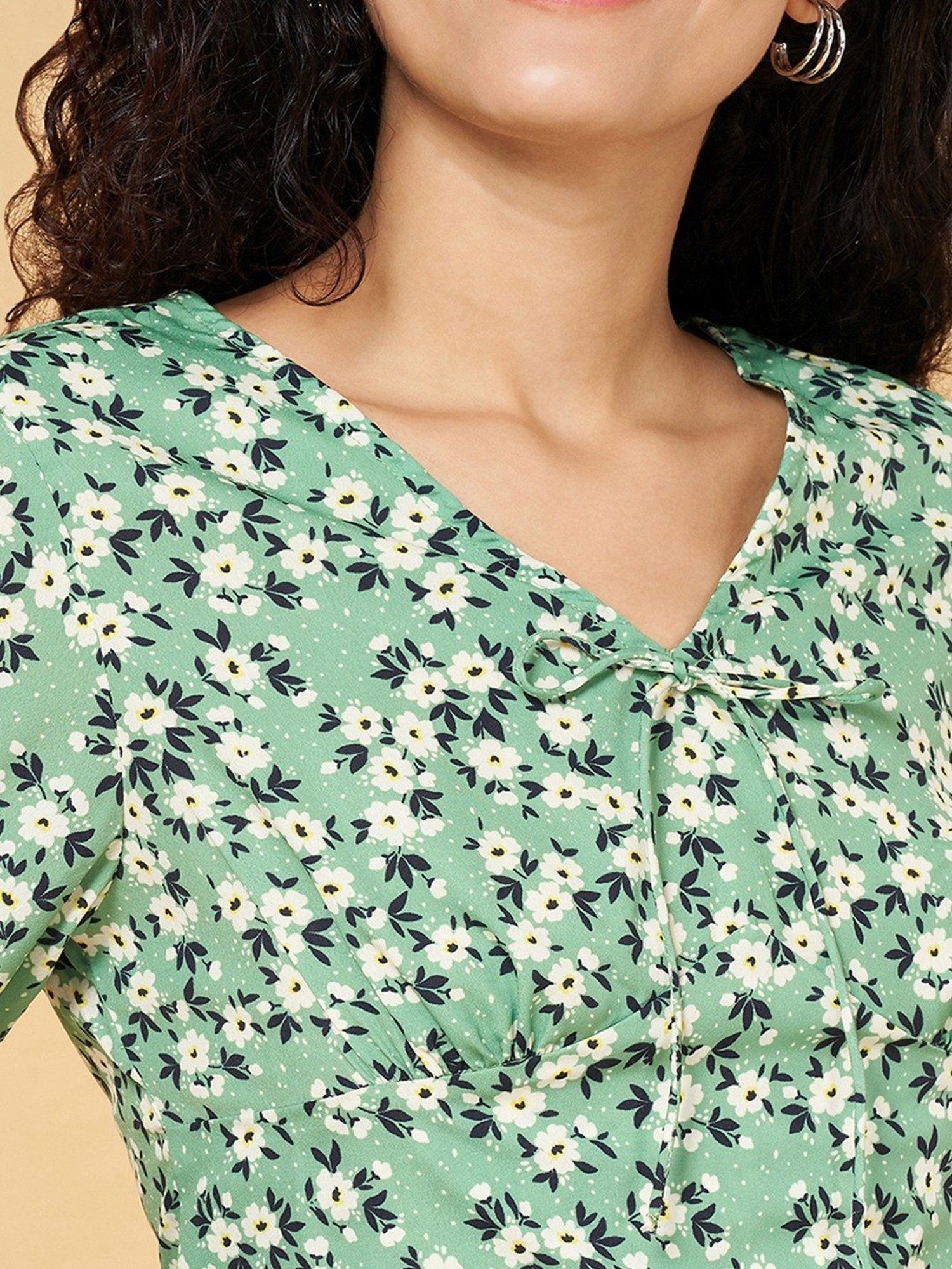 YU by Pantaloons Green Floral Print Crop Top