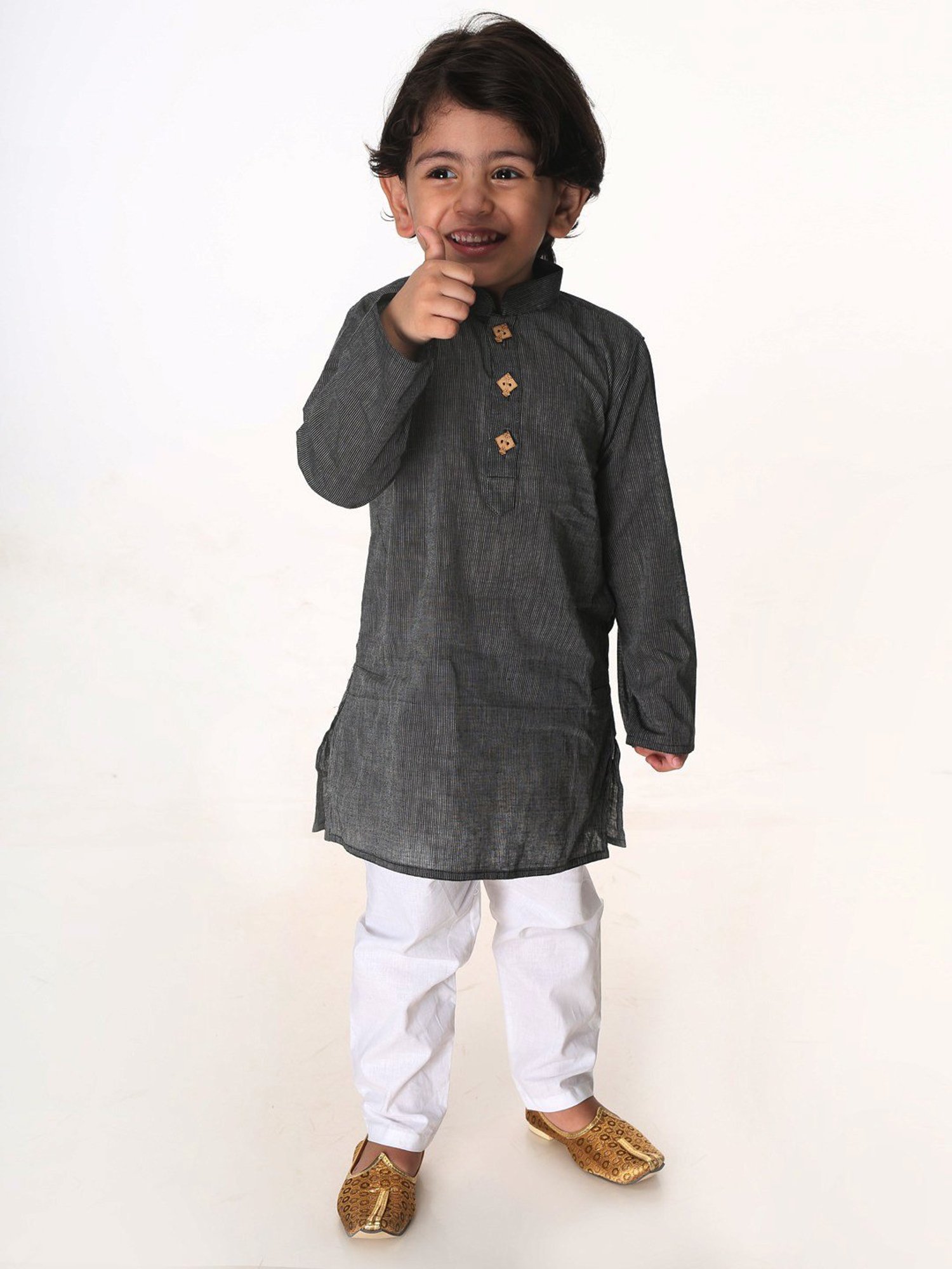 VASTRAMAY SISHU Black & White Cotton Self Kurta Set