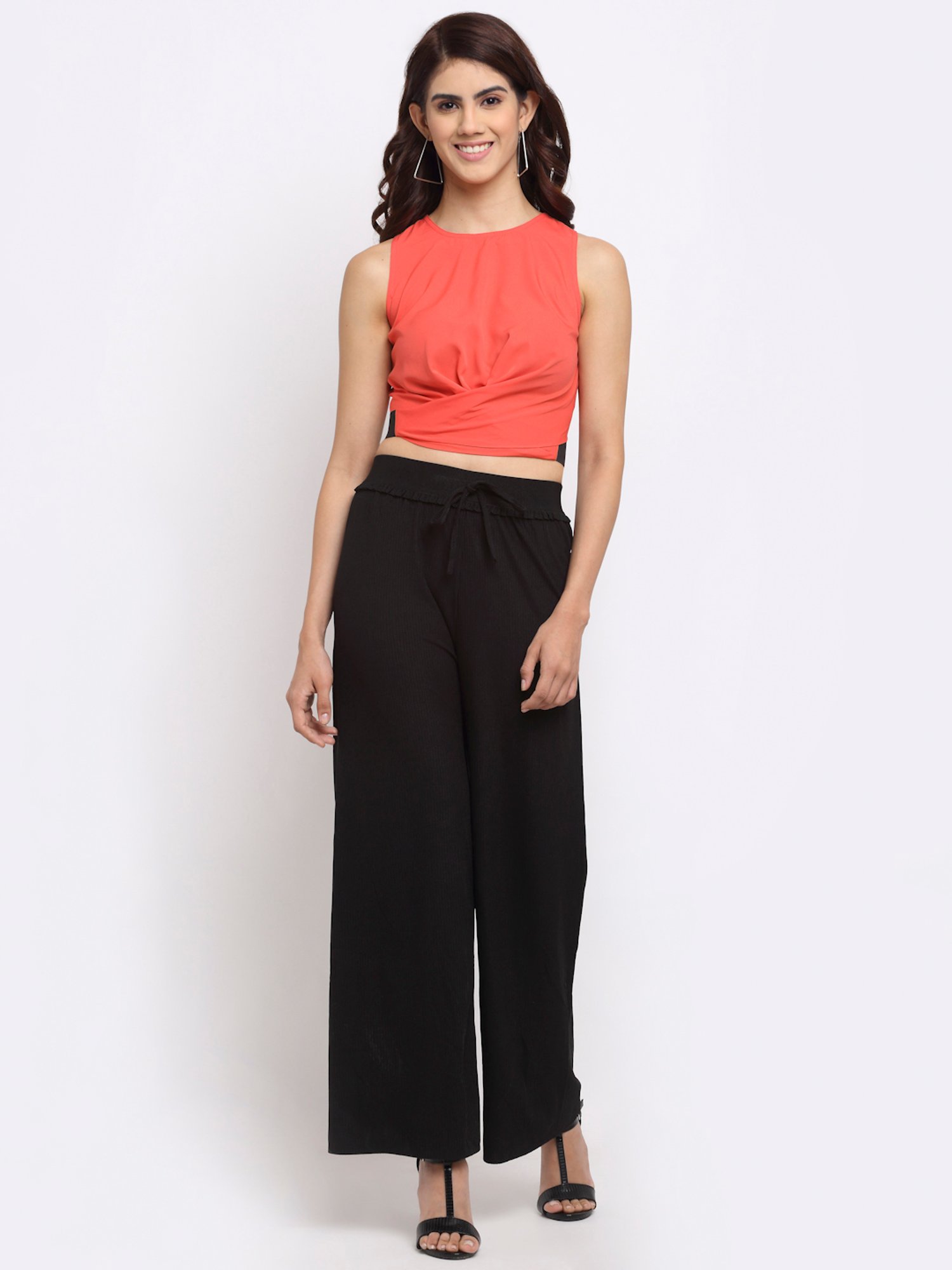 NEUDIS Coral Round Neck Crop Top