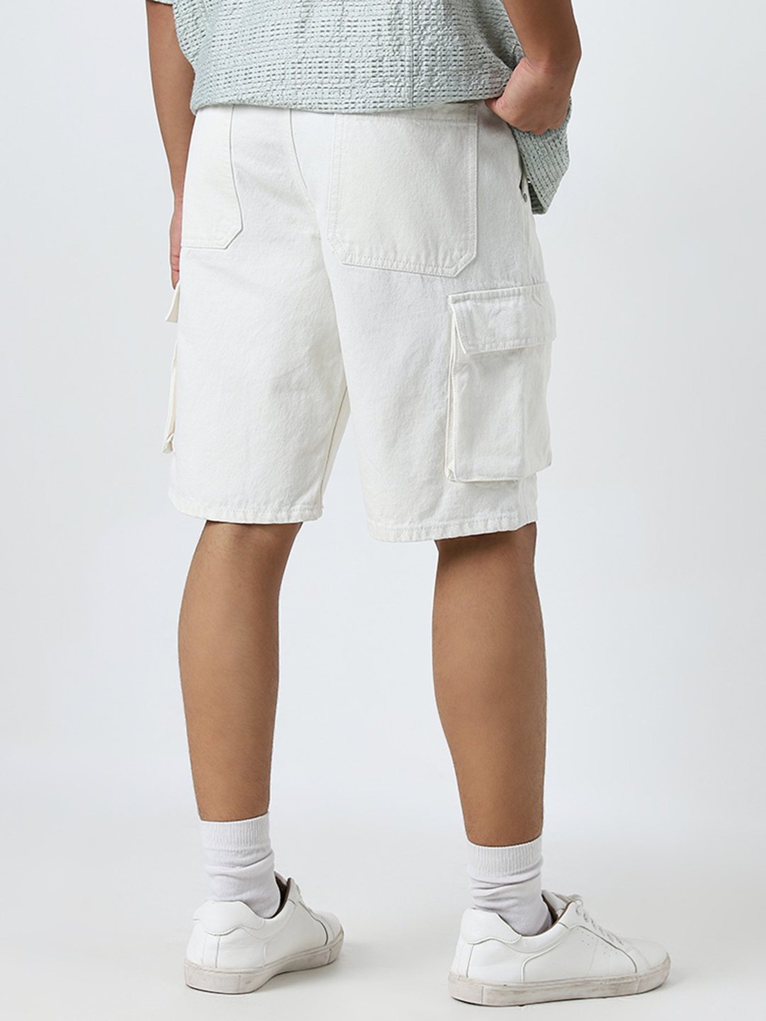Nuon by Westside White Cargo-Style Mid-Rise Relaxed-Fit Cotton Shorts