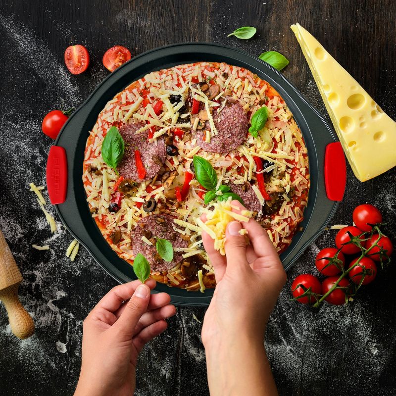 NutriChef Kitchen Oven Non Stick Gray Coating Carbon Steel 8 Piece Bakeware Set with Heat Resistant Red Silicone Handles