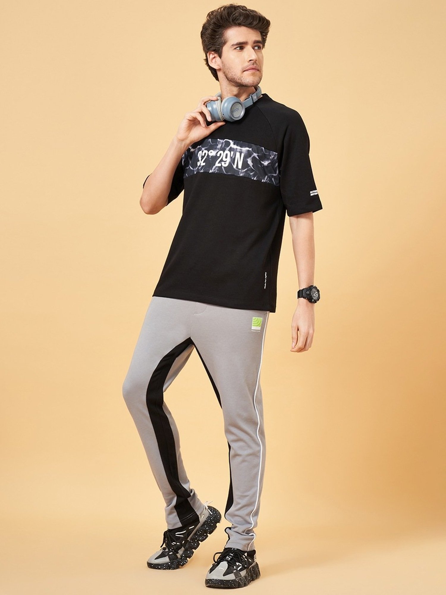 Ajile By Pantaloons Jet Black Slim Fit T-Shirt