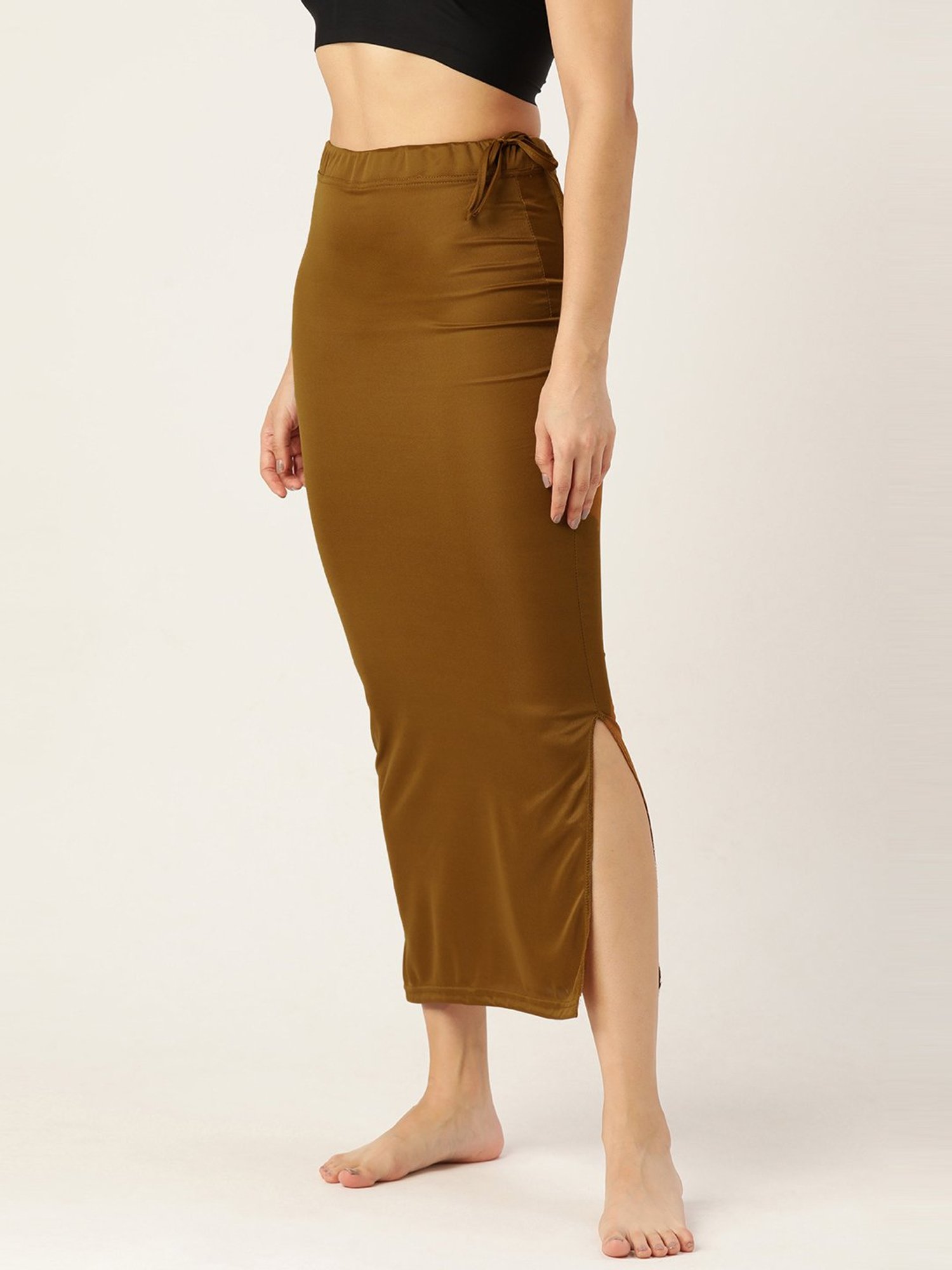 Ms.Lingies Brown Plain Saree Shapewear