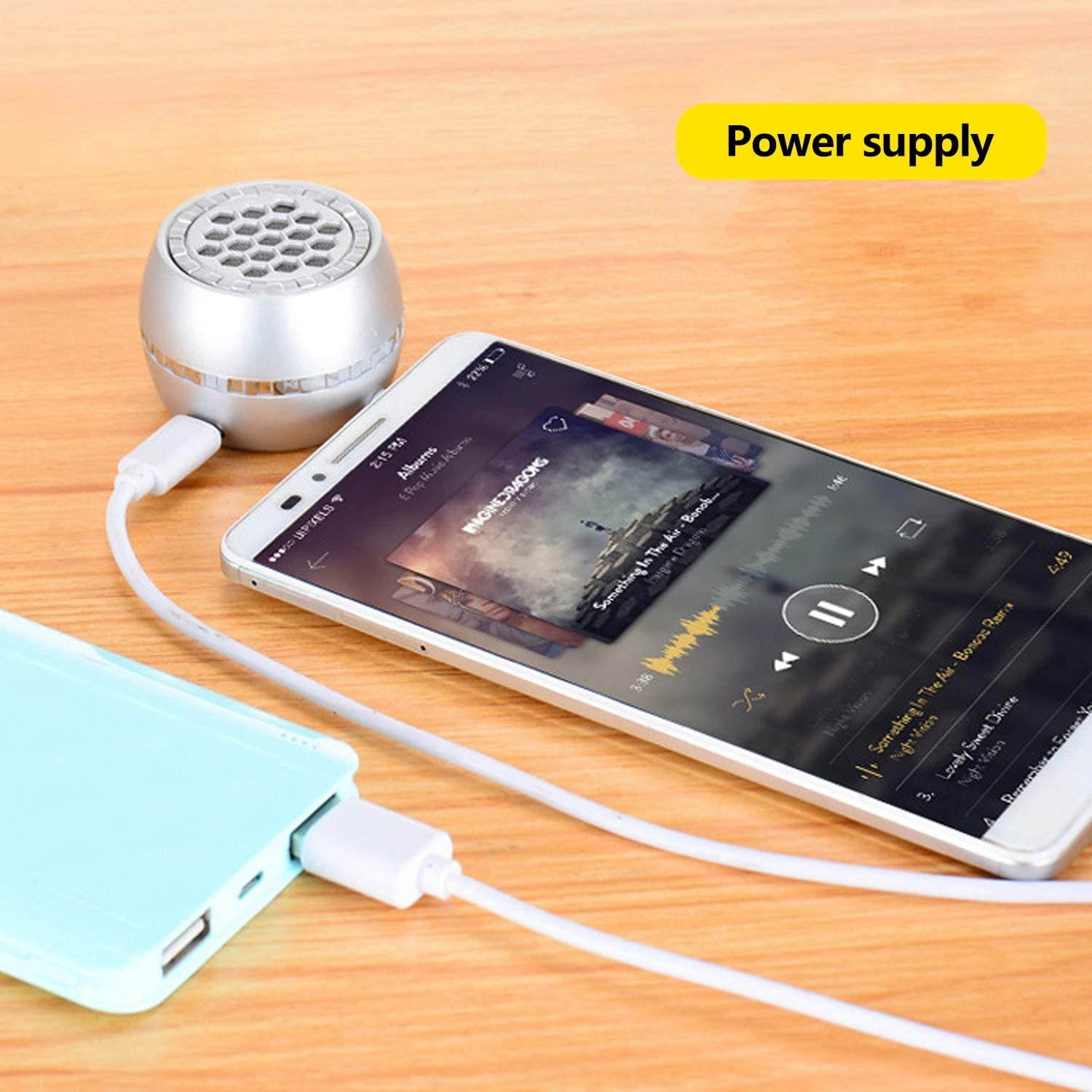 Mini Portable Speaker with Clear Bass 3.5mm Aux Audio Interface, 3W Mobile Phone Speaker Line-in Speaker Compatible for iPhone/Android Phones/iPad Tablet/Computer/iPod(Golden)