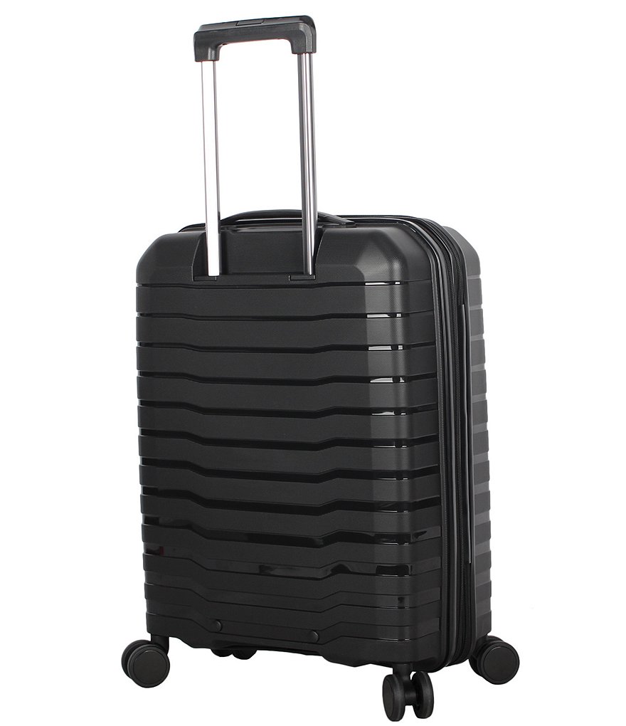 Pathfinder Resort Collection 20#double; Carry-On Hardside Spinner