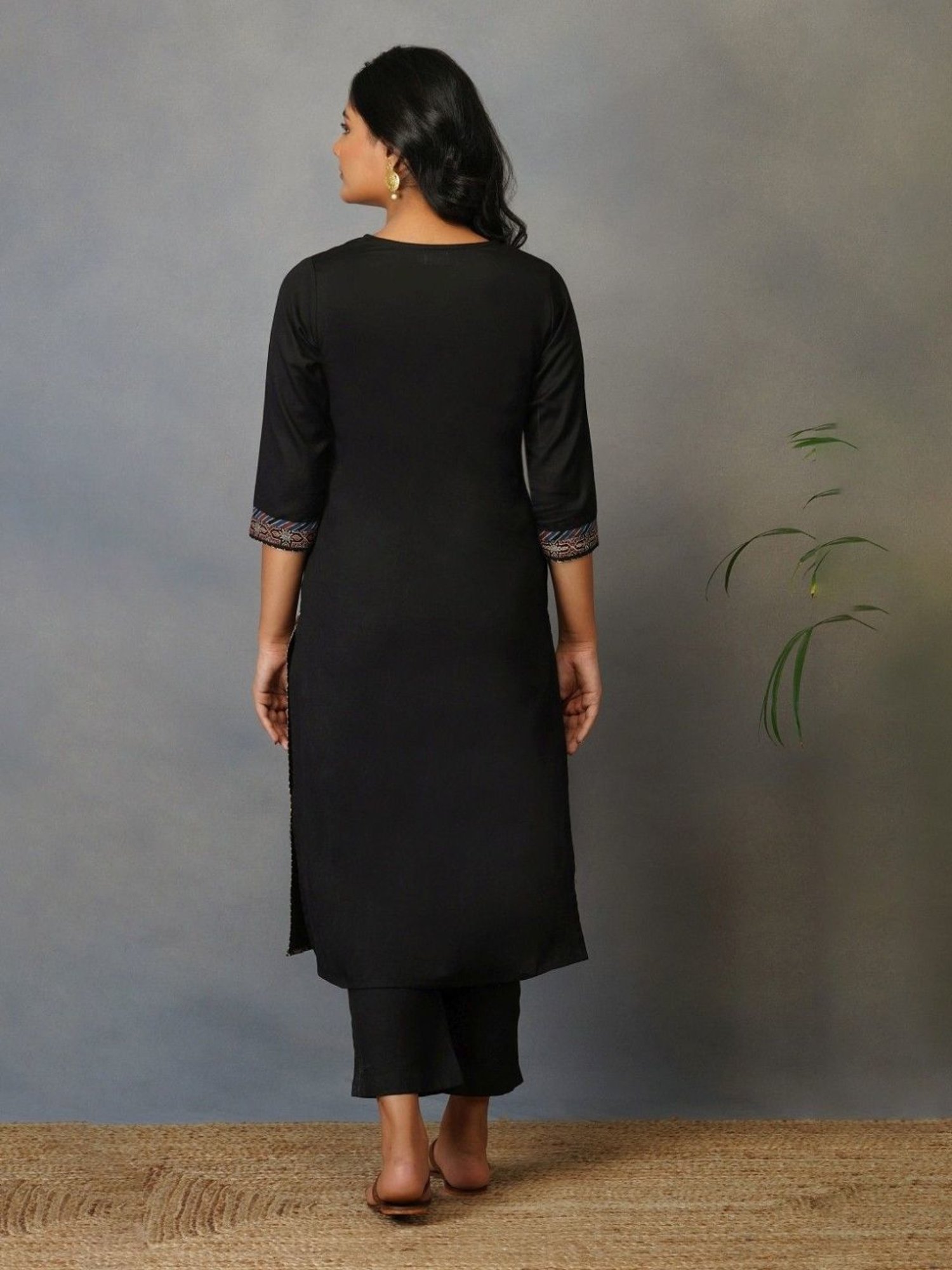 Akiso Bakhair Black Straight Kurta With Ajrak Yoke In Zari Embroidery