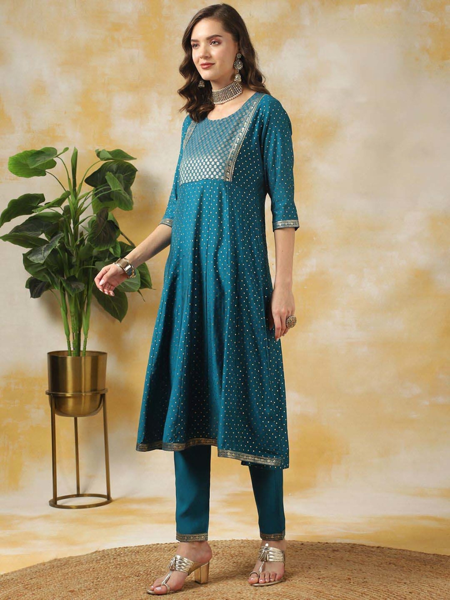 Rangita Blue Woven Pattern Kurta Pant Set