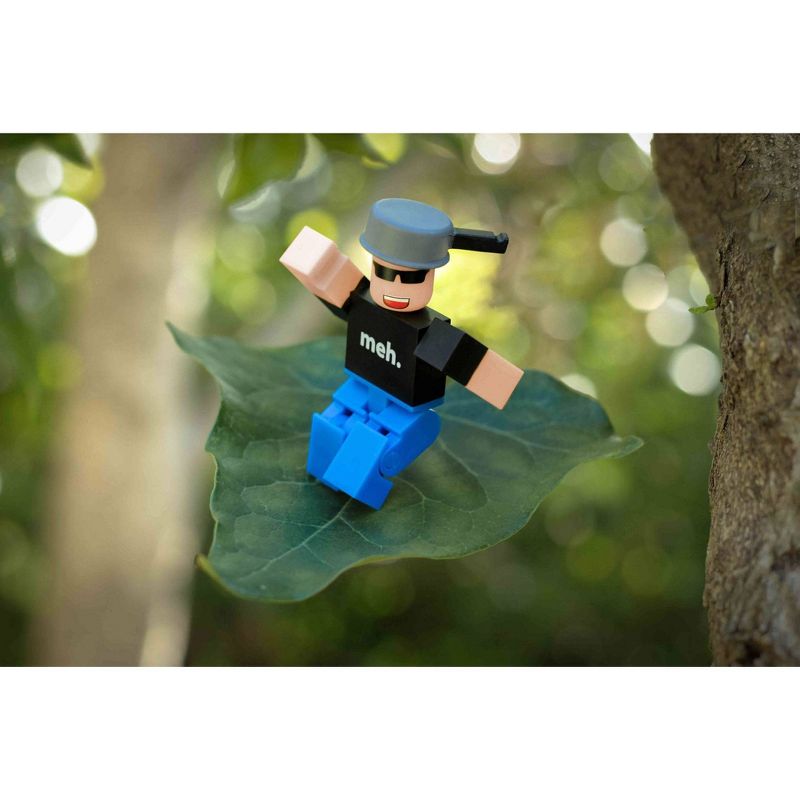 Roblox Action Collection: From the Vault - 20 Figure Pack (Includes Exclusive Virtual Item)