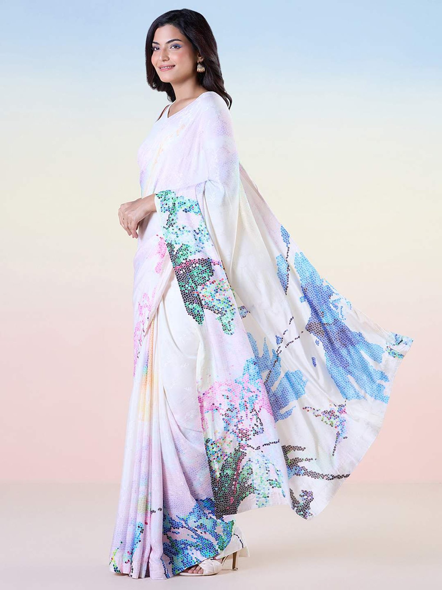 navyasa by liva Blue Printed Saree With Unstitched Blouse