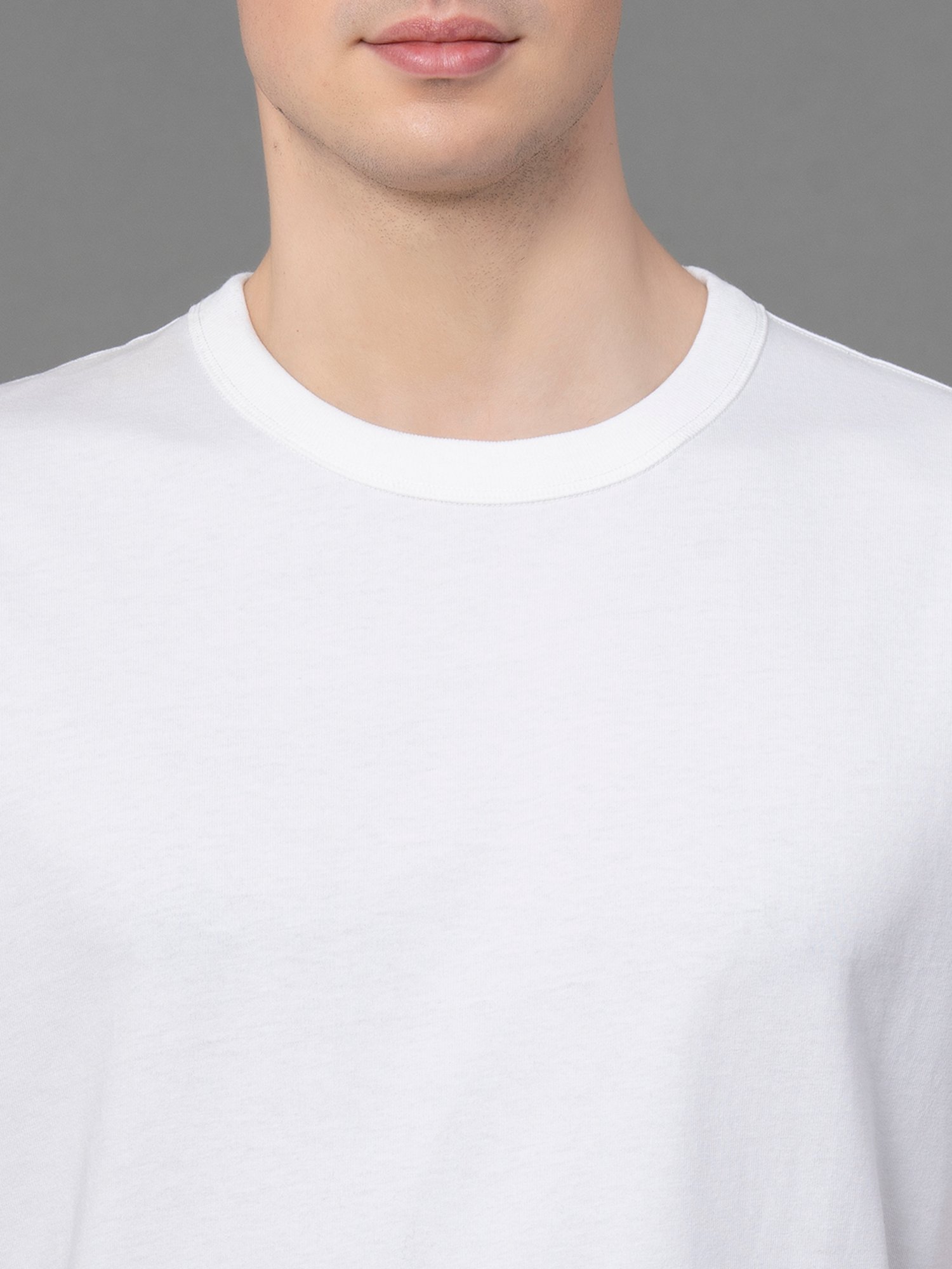 Red Tape White Regular Fit Cotton Crew T-Shirt