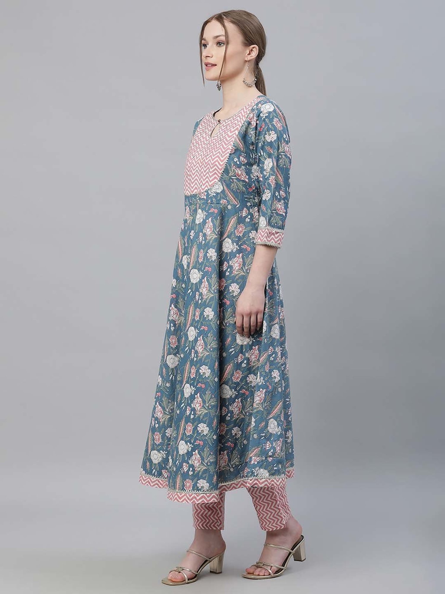 Sringam Blue & Pink Cotton Floral Print Kurta Pant Set With Dupatta