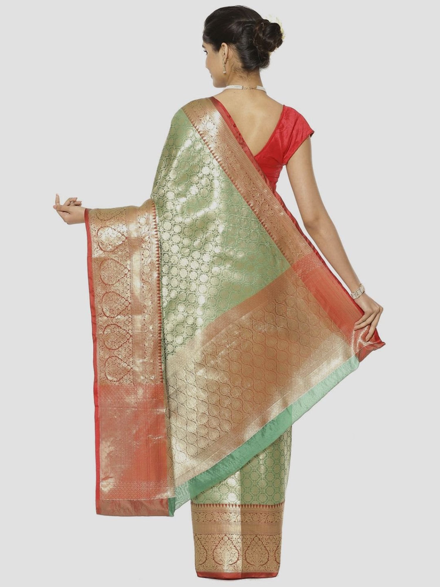 Banarasi Silk Works Green Woven Saree With Unstitched Blouse