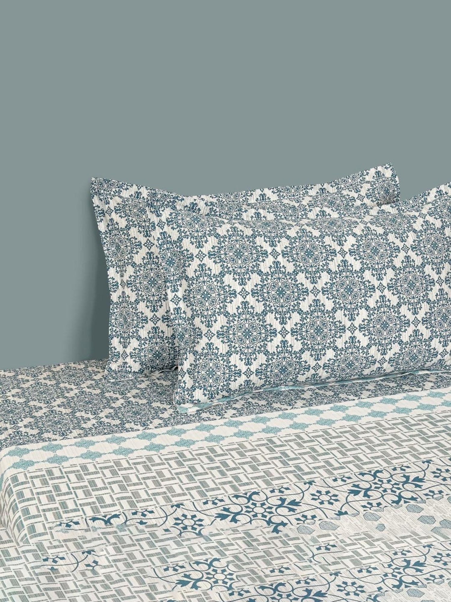 Swayam Abstract Blue & Grey 200 TC Cotton Double Bedding set