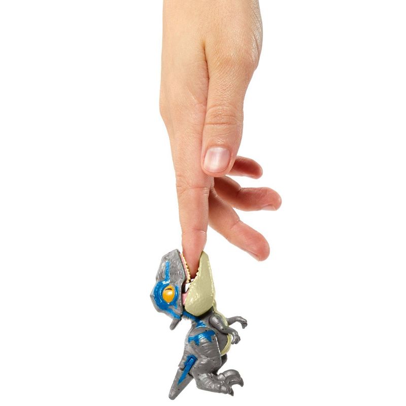 Jurassic World: Camp Cretaceous  Snap Squad Velociraptor Blue