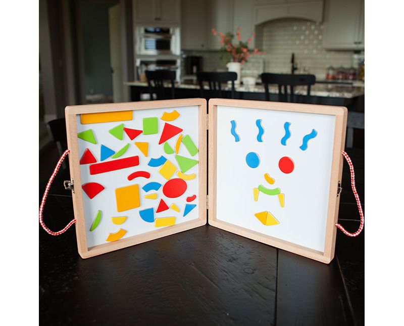  Fat Brain Toys Magnetic Creation Station FB222-1