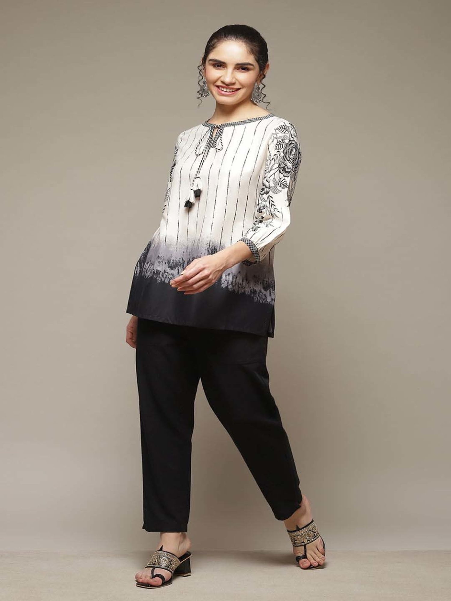 Rangriti White & Black Printed Top