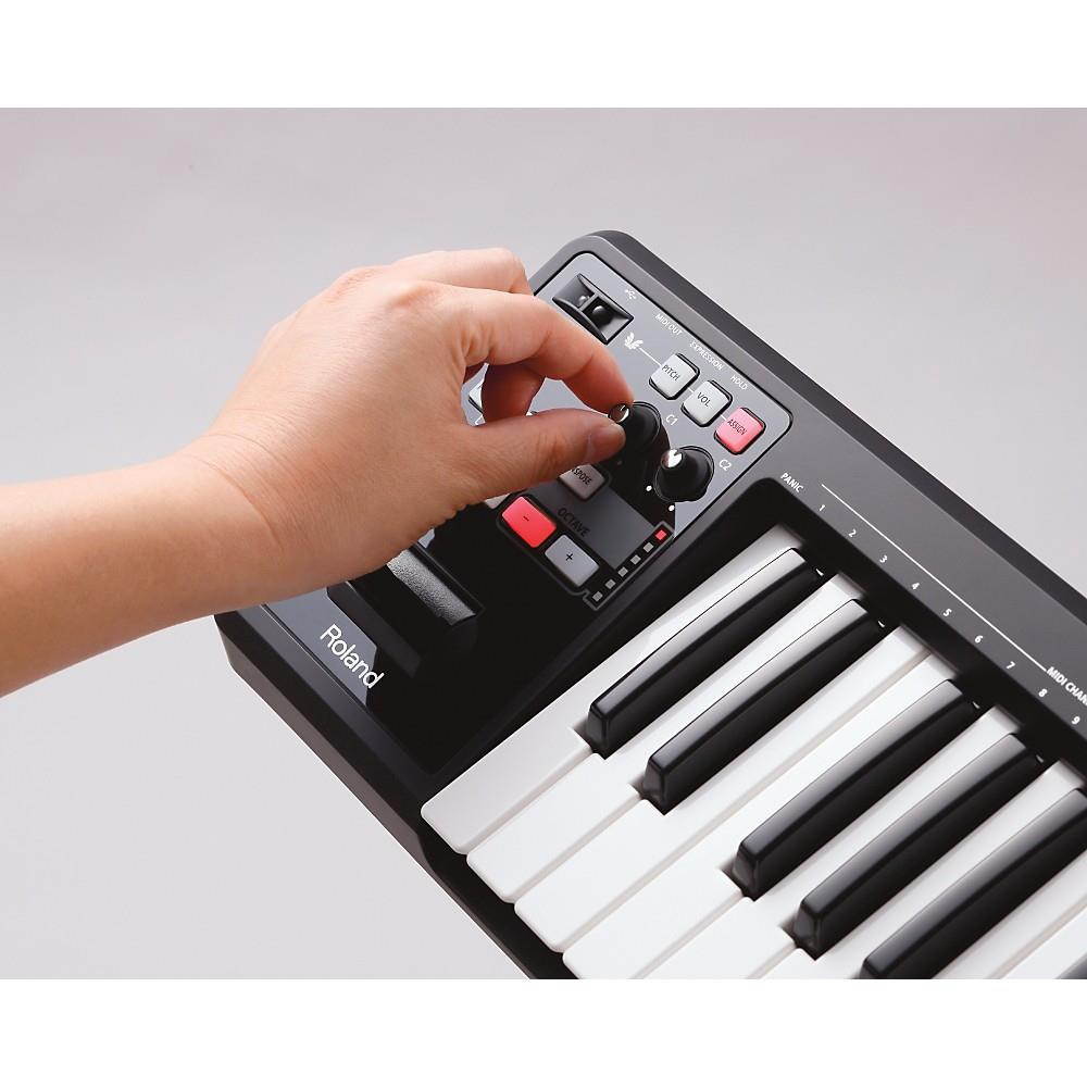 Roland A-49 49-Key USB Controller (Black)