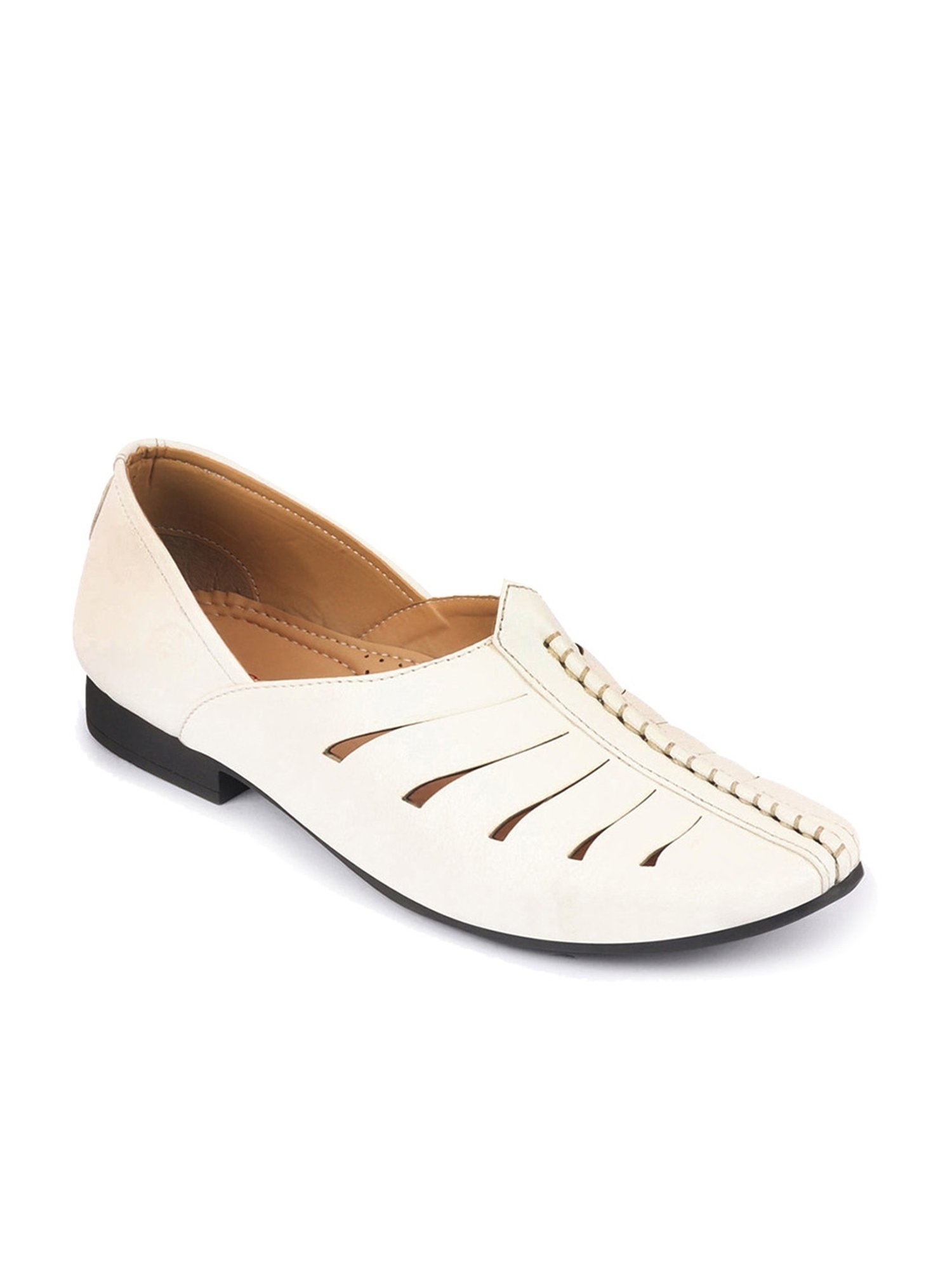 Walkway Men's Black Ethnic Juttis