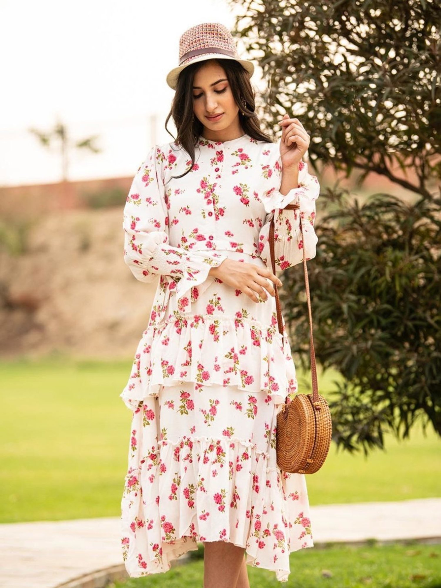 BInfinite White Orchid Asymmetric Layered Dress