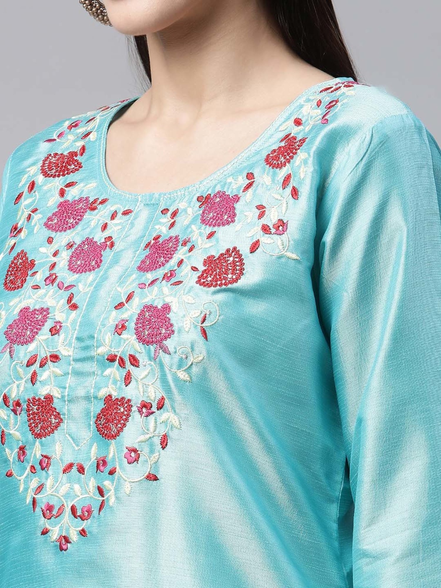 Sringam Blue Embroidered Kurta Pant Set