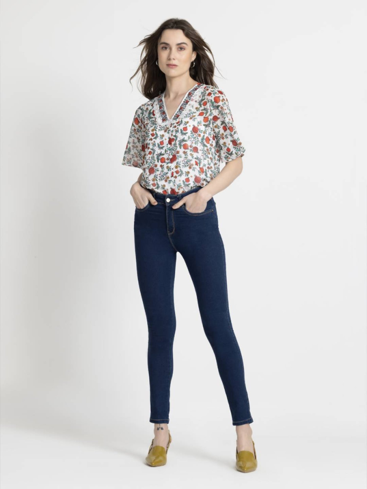 SHAYE White & Green Printed Top