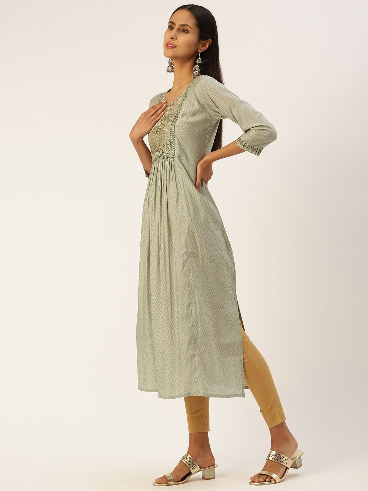 SHANVIKA Green Printed Cotton Silk Straight Kurta