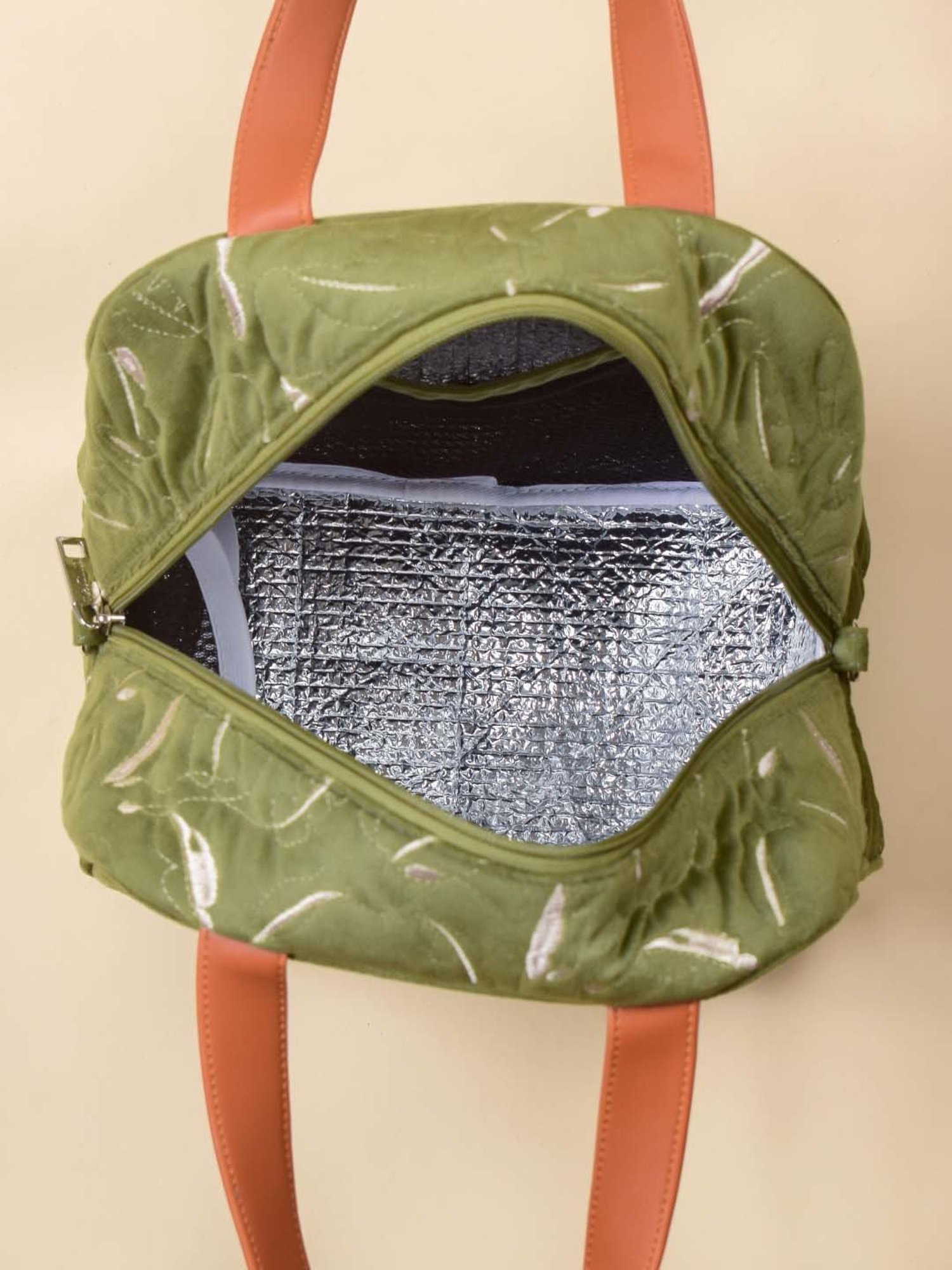 Nestasia High-Quality Insulated Velvet Green Lunch Bag With Adjustable Shoulder Strap & Handles