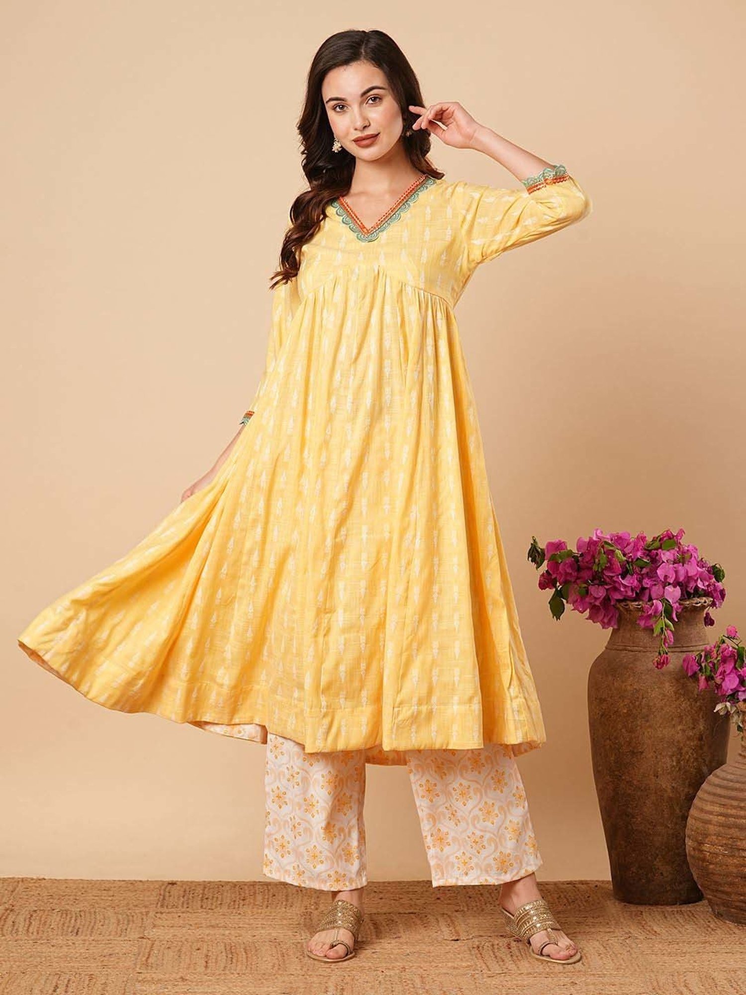 Fashor Yellow & White Cotton Woven Pattern Kurta Palazzo Set