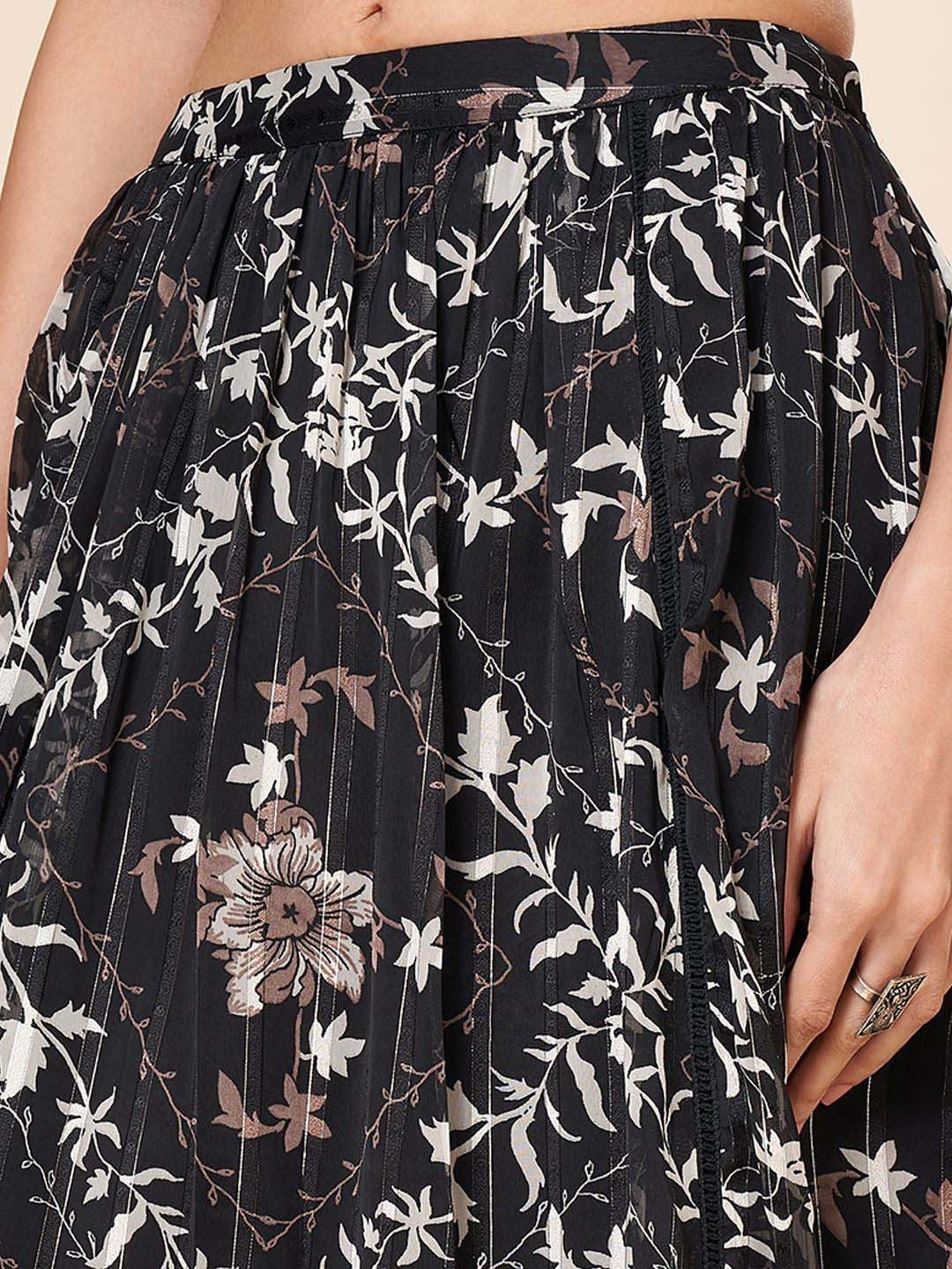 Marigold Lane Black Floral Print Maxi Skirt