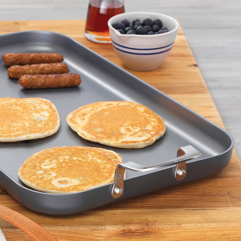 Lodge 10.5" Cast Iron Griddle