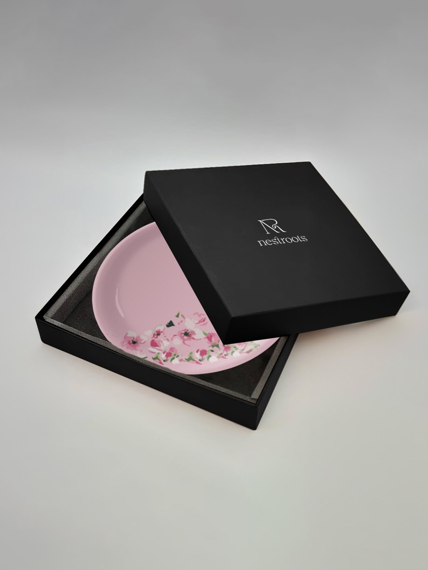 Nestroots Victorian Ditsy Printed Multicolor Porcelain Wall Plate