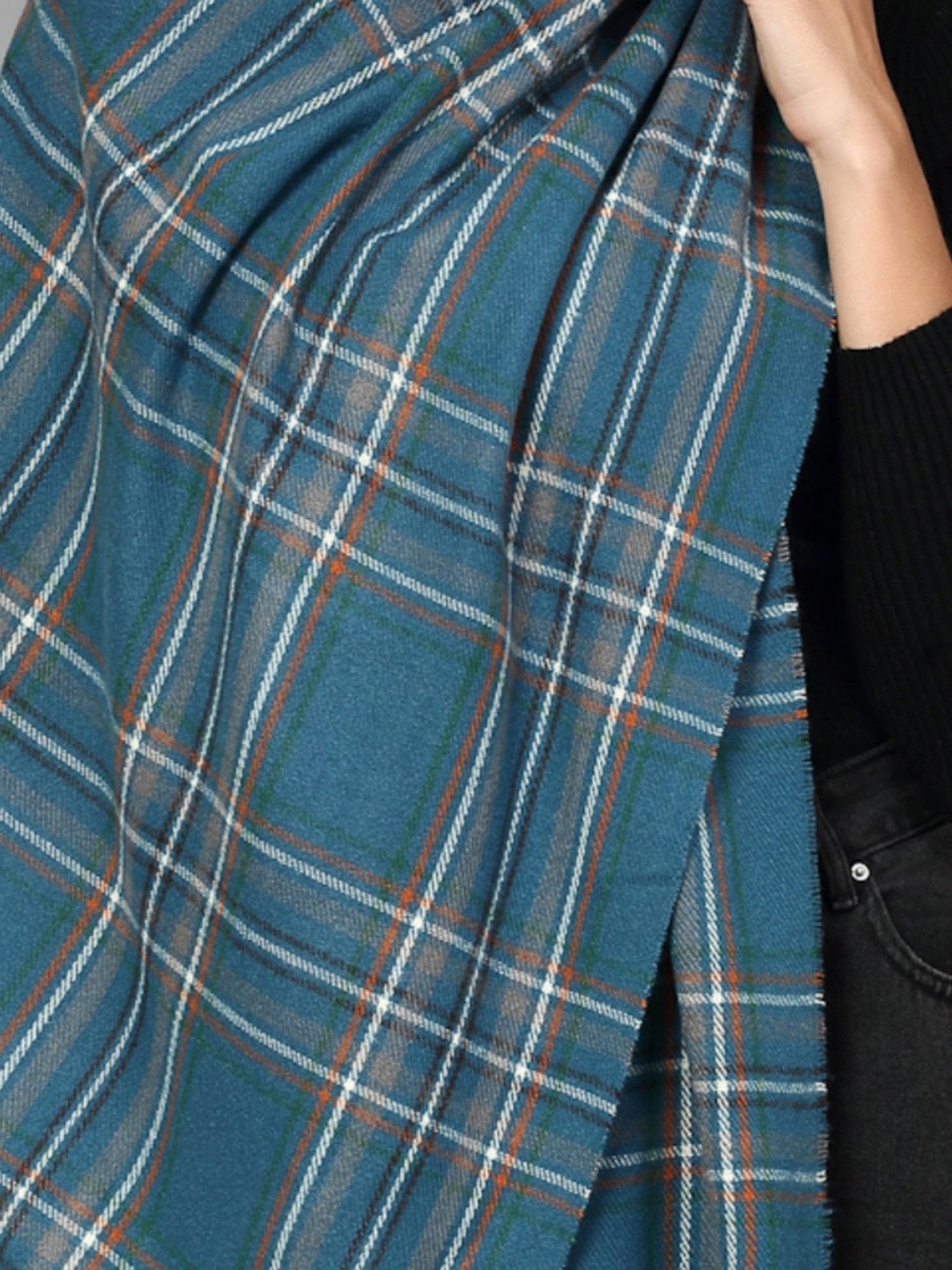 Mafadeny Green Checks Stole