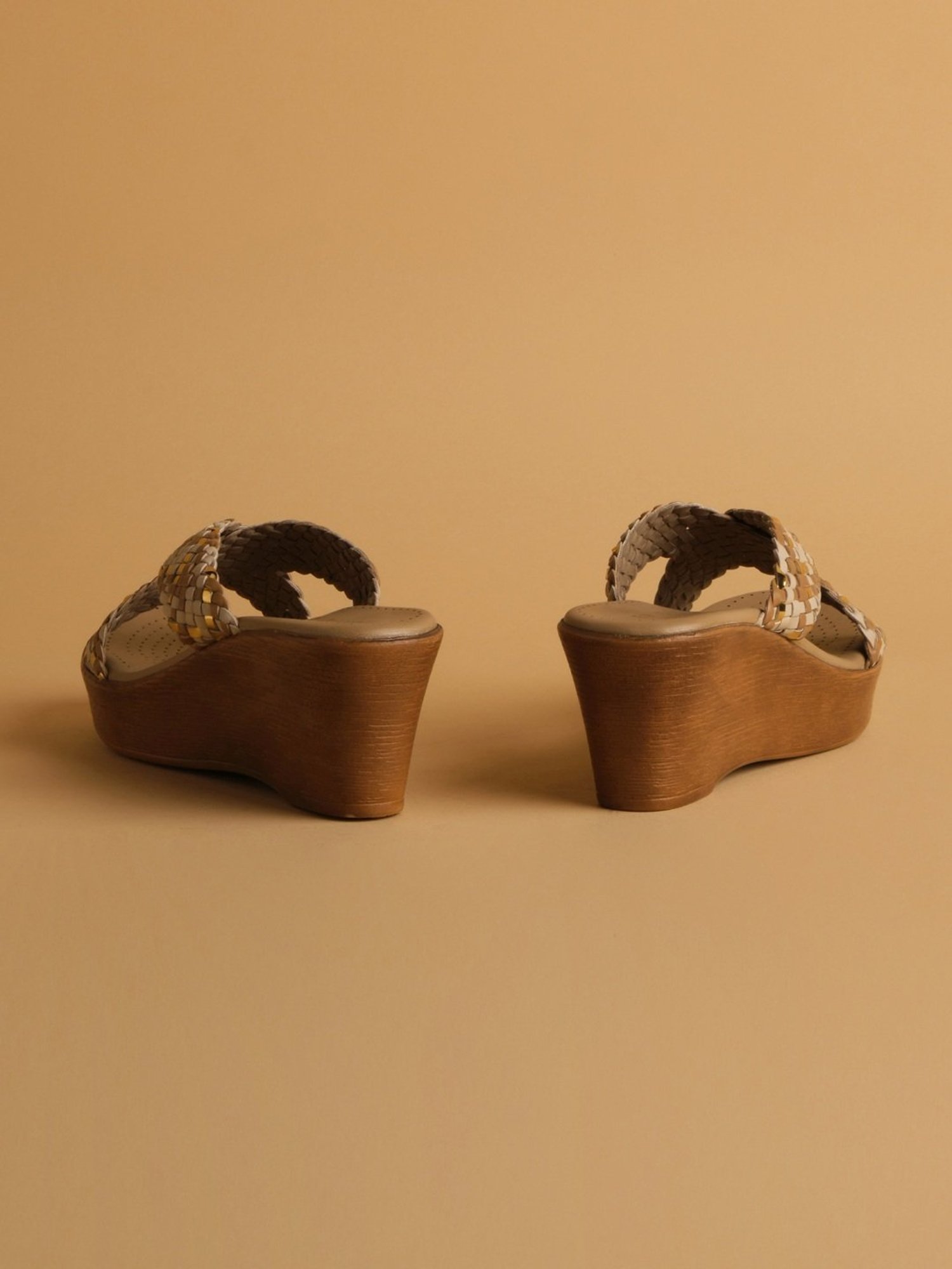 Eridani Women's Jovi Beige Cross Strap Wedges