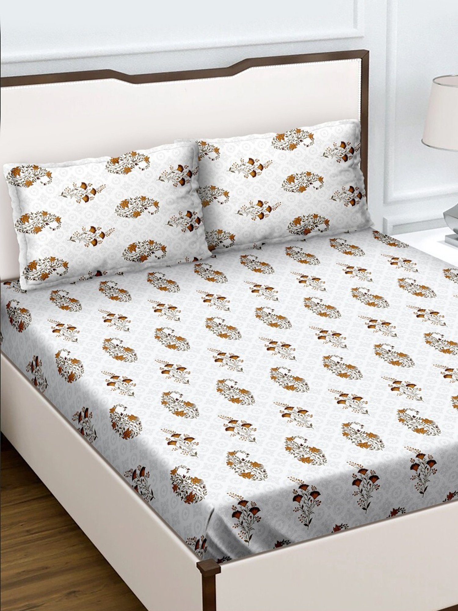 BELLA CASA Genteel Printed Beige 180 TC Cotton King Bedsheet with 2 Pillow Covers