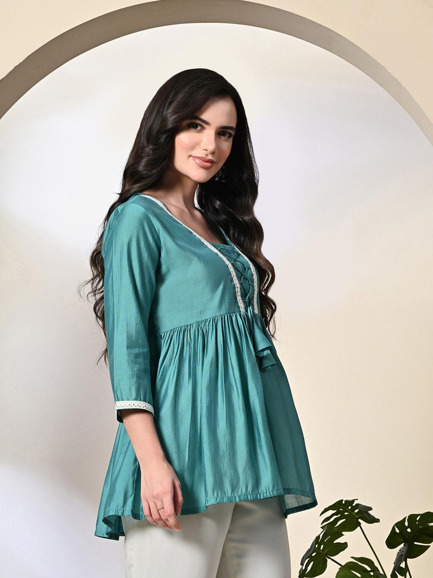 DECKEDUP Teal Embroidered Tunic