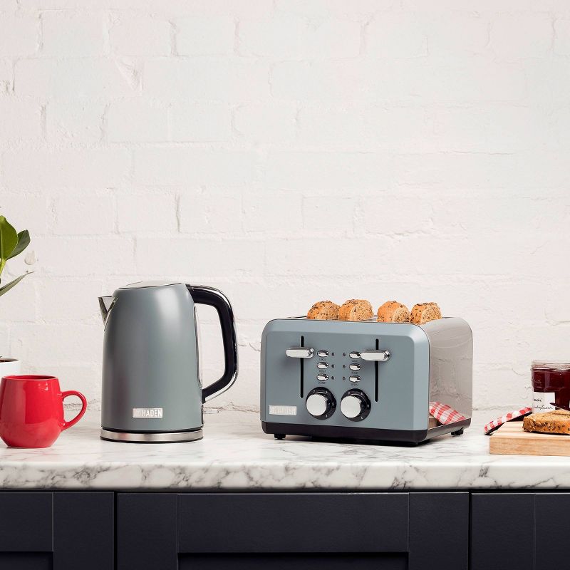 Haden Dorset 2-Slice Wide Slot Stainless Steel Countertop Retro Toaster with Adjustable Browning Control, Red