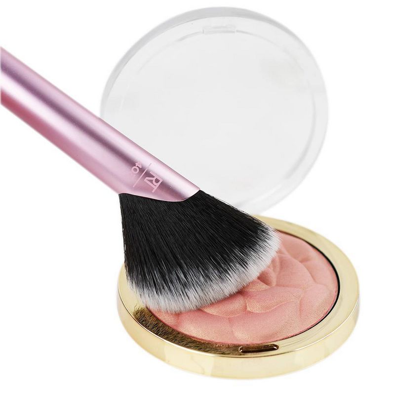 Real Techniques Rebel Edge Medium Brush