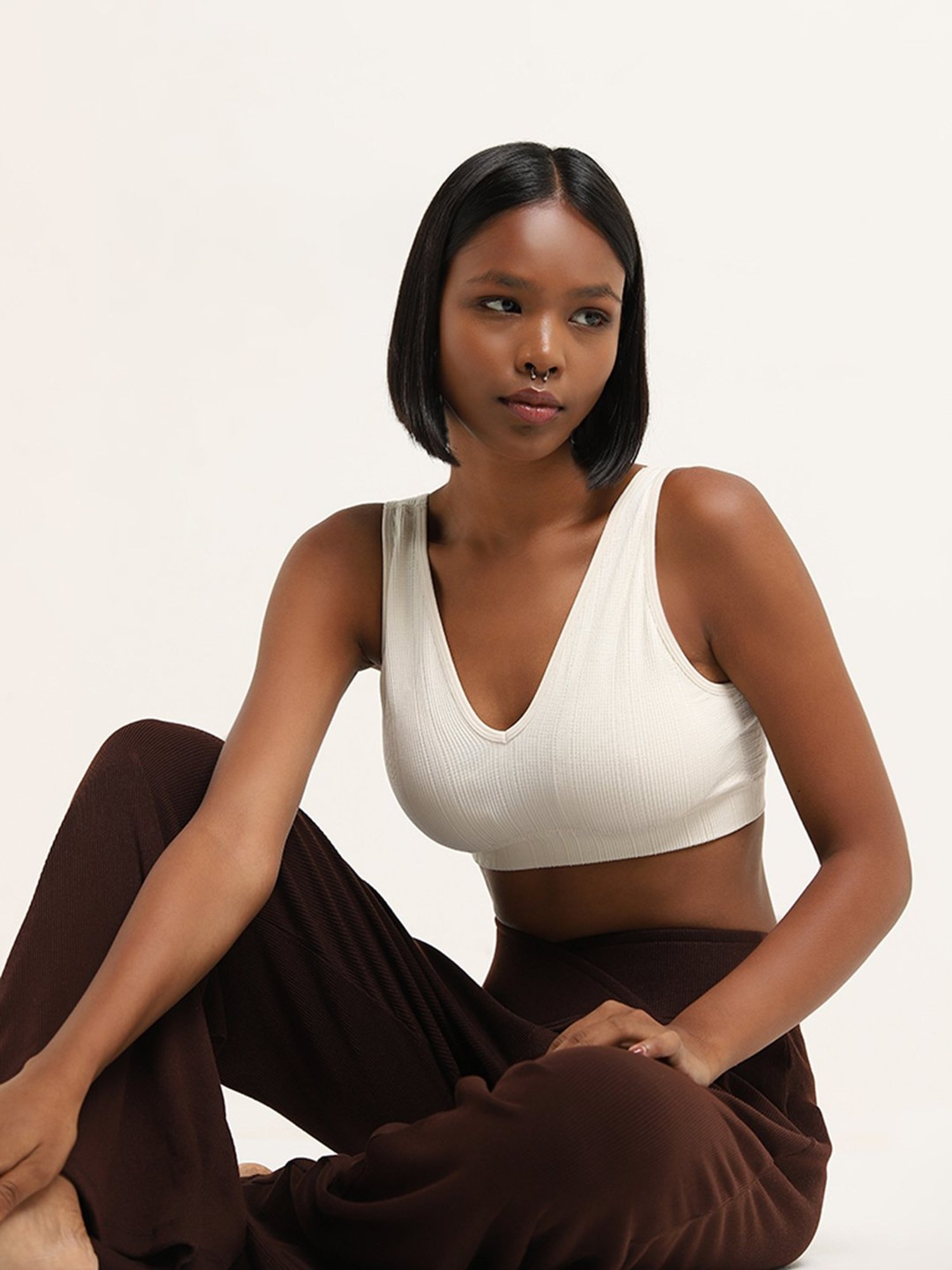 Superstar by Westside Off-White Textured Plunge Bra