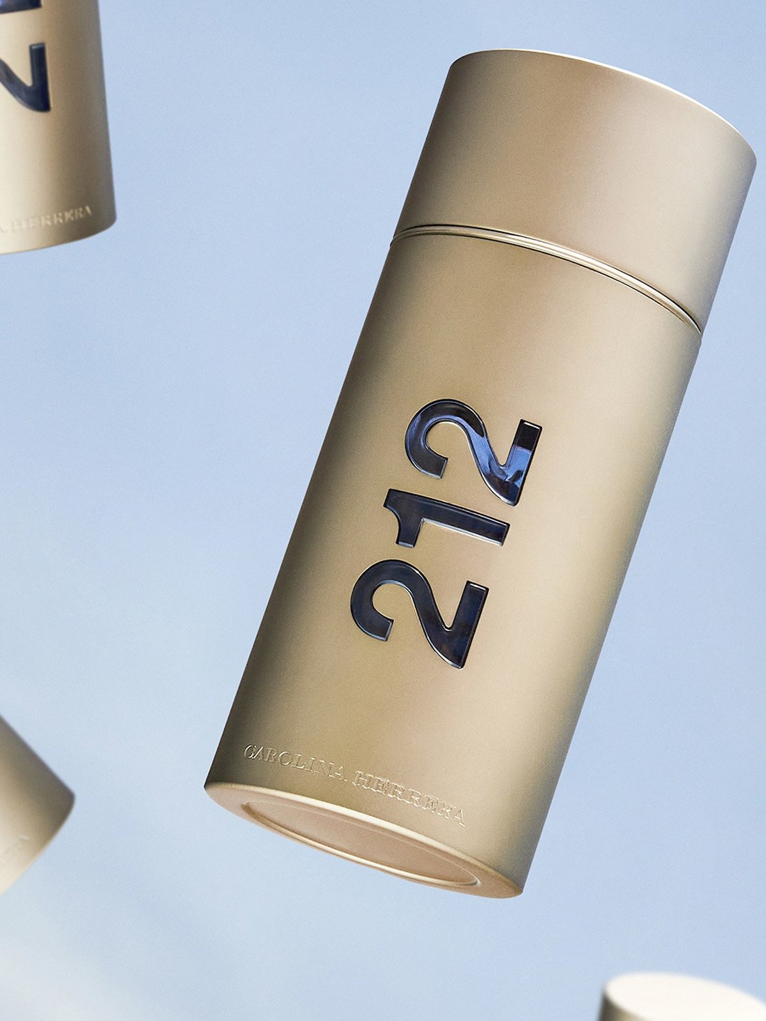 Carolina Herrera 212 Men Spray Eau De Toilette - 50 ml