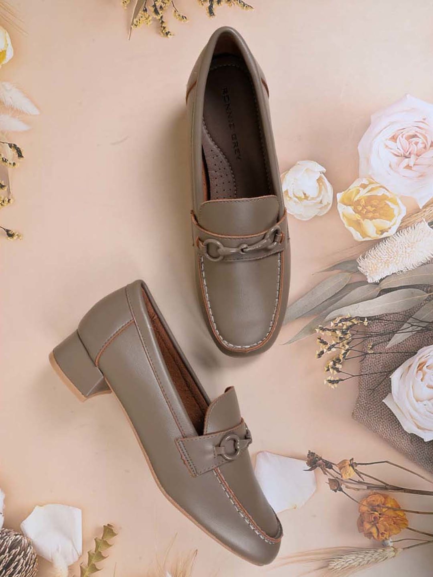 Ronnie Grey Women's Khaki Casual Loafers