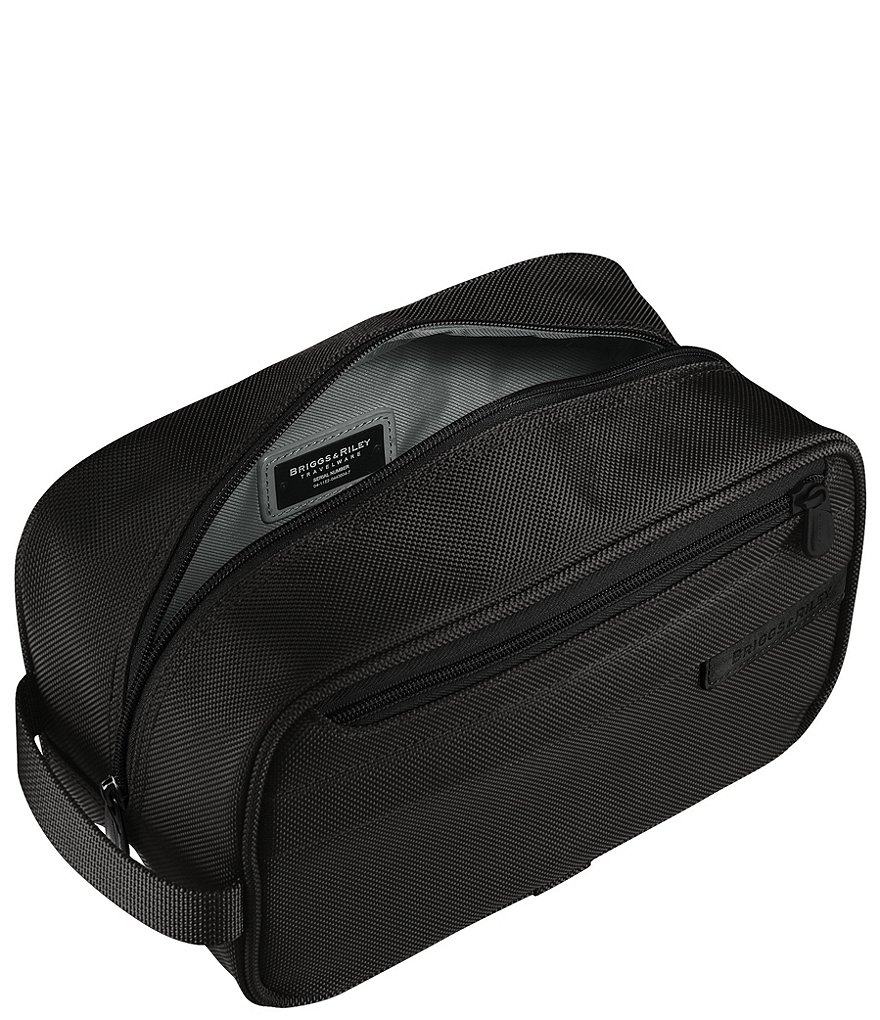 Briggs & Riley Baseline Toiletry Kit