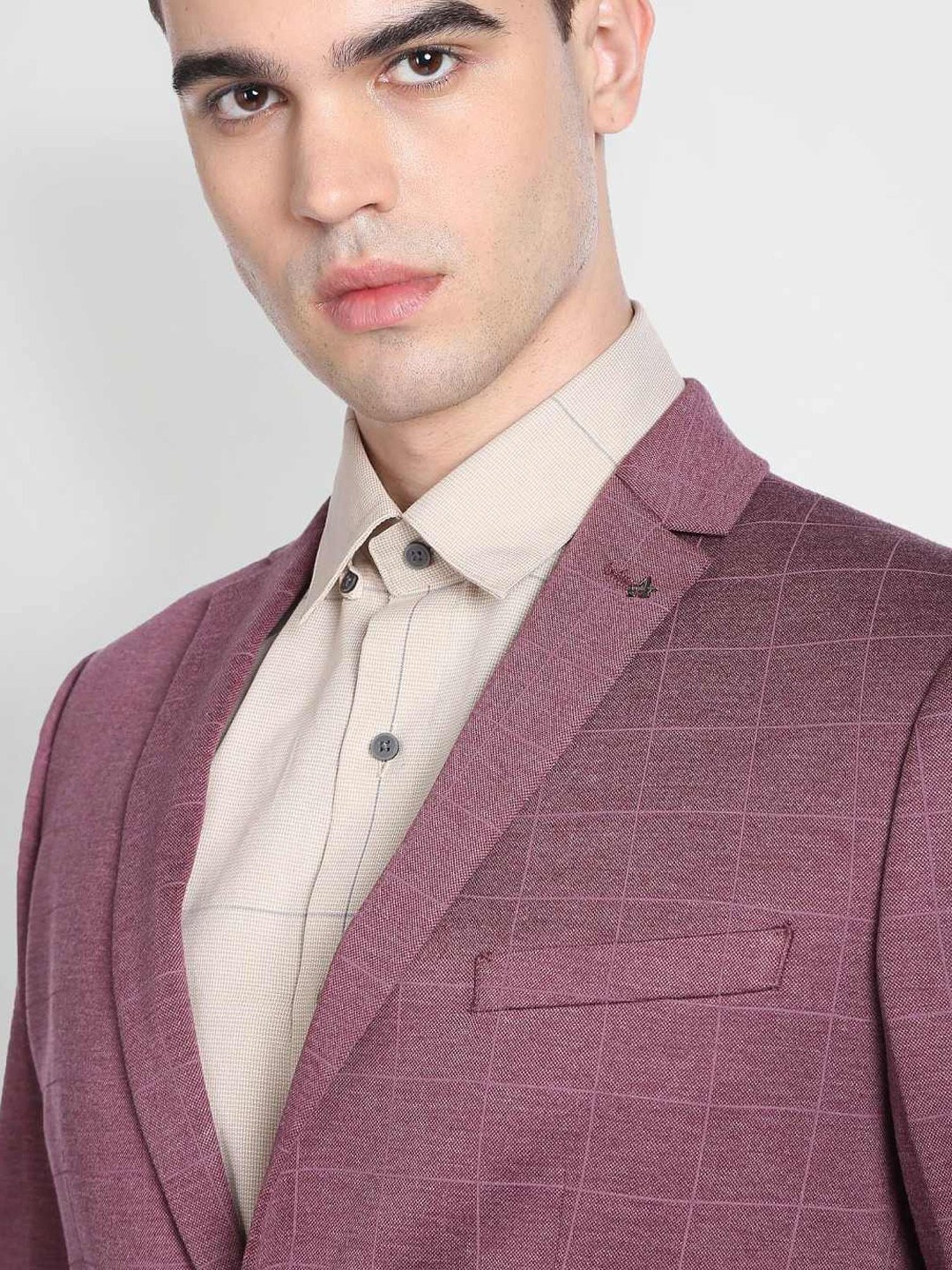 Arrow Sports Green Regular Fit Texture Waistcoat