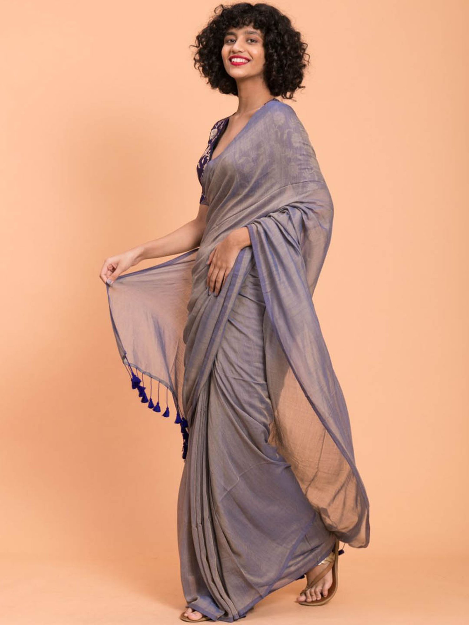 Suta Blue Plain Saree Without Blouse