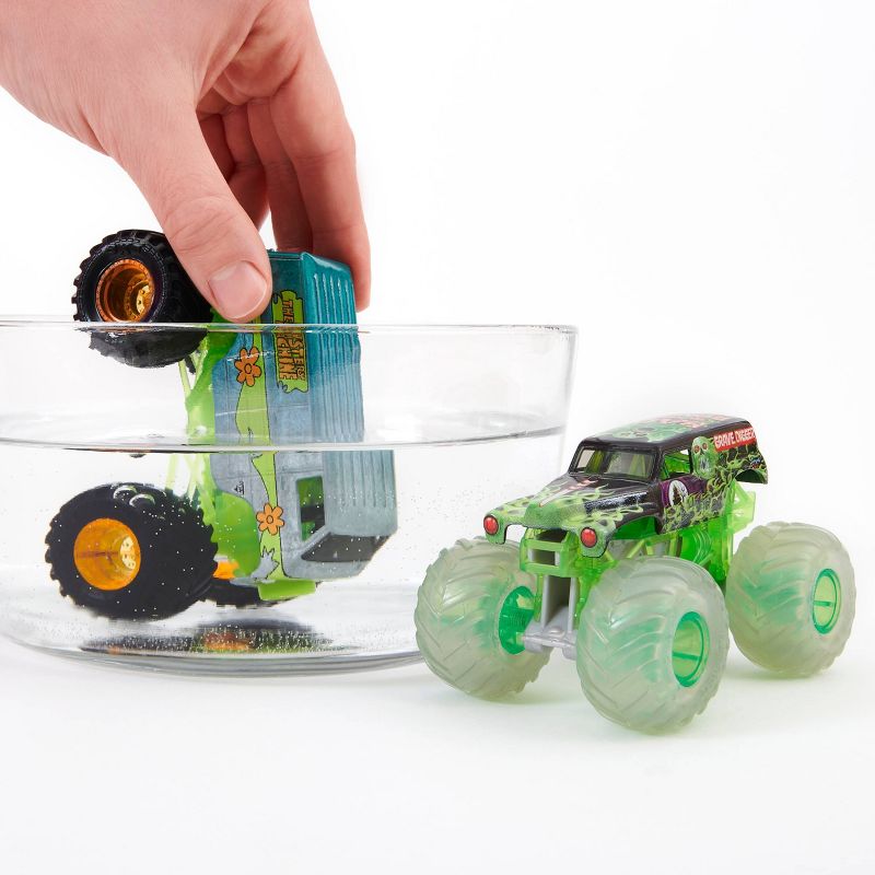 Monster Jam Mystery Machine 1:64 Scale - 2pk