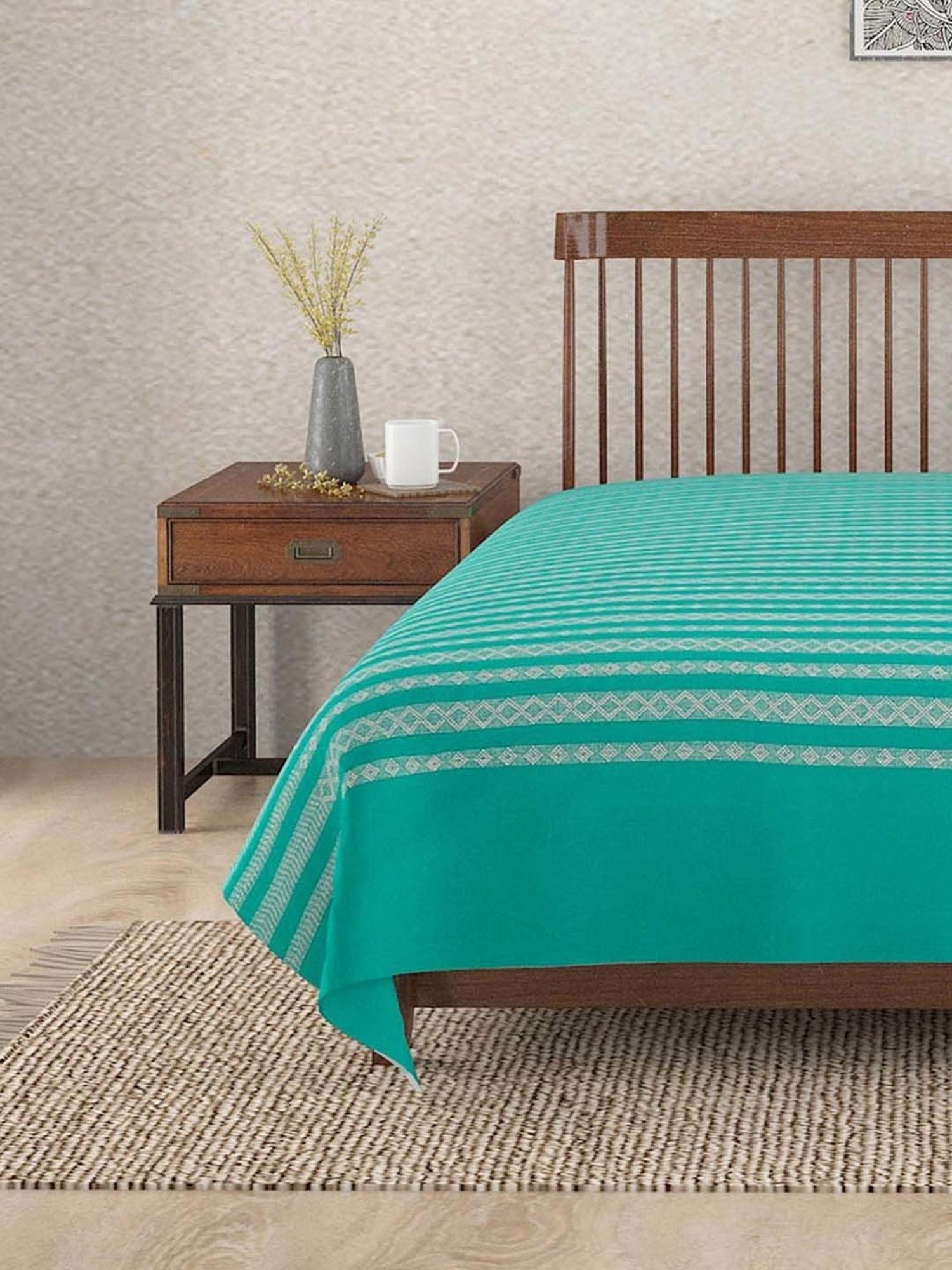 DDECOR Live beautiful Embroidery Baroque Metallic Grey 210 TC Cotton Comforters - Set of 3