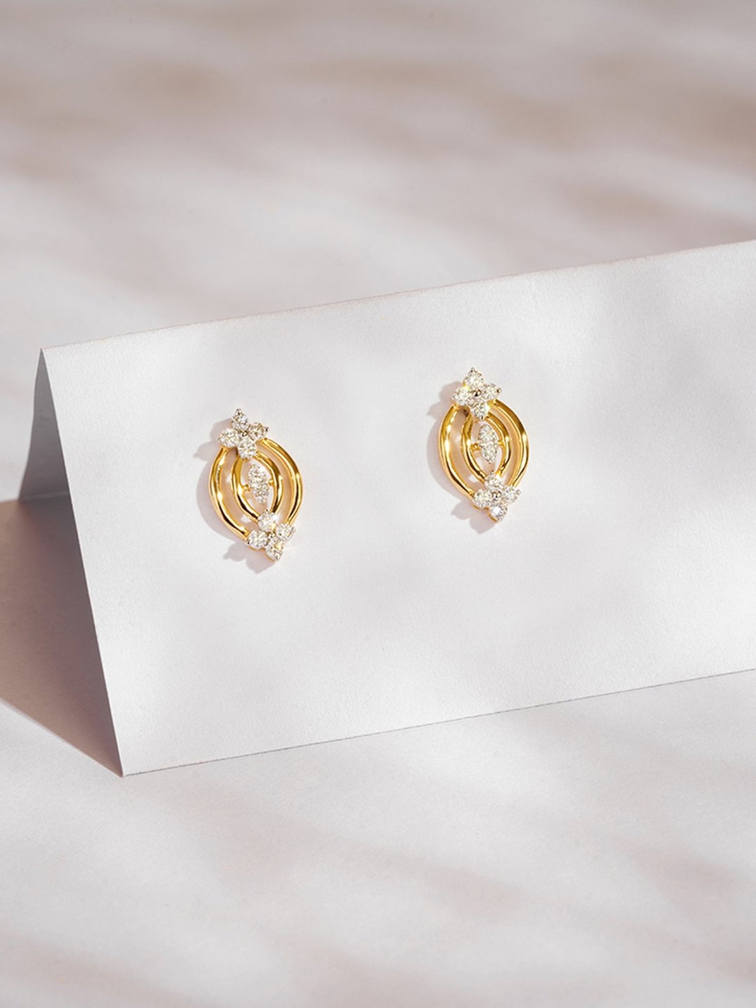 P.N.Gadgil Jewellers 14k Gold Exceptional Glow Stud Diamond Earrings For Women